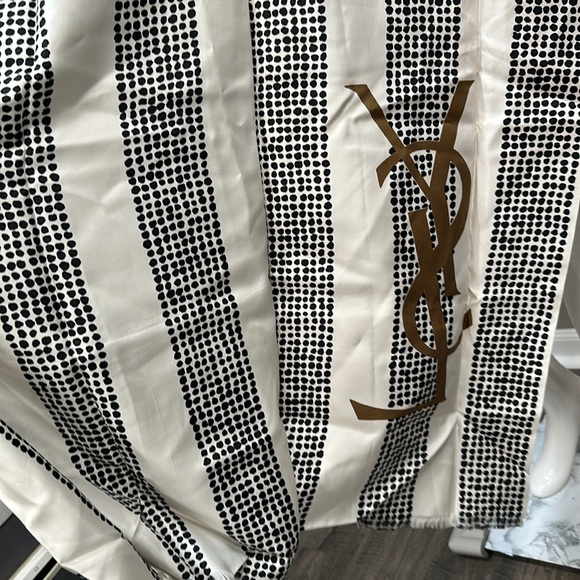 YSL Rare Frayed silk-twill scarf/wrap HUGE - Picture 15 of 15